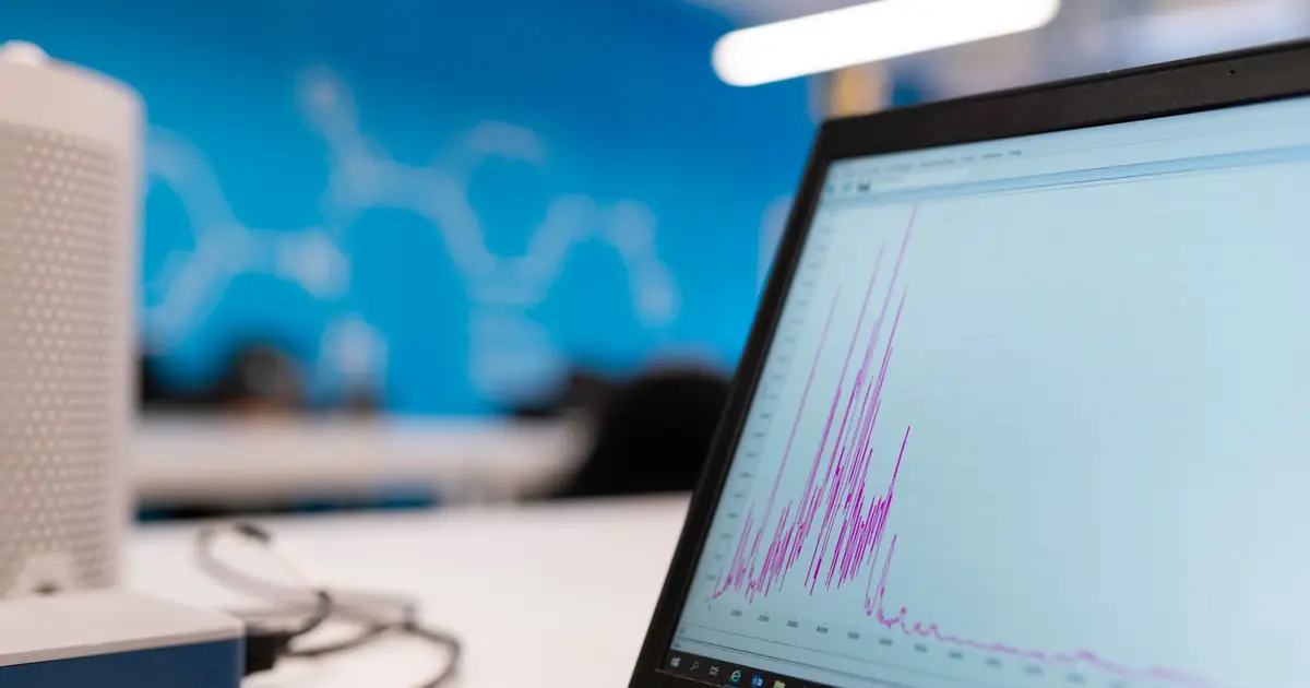 Data visualisation on a monitor in an analytics workspace