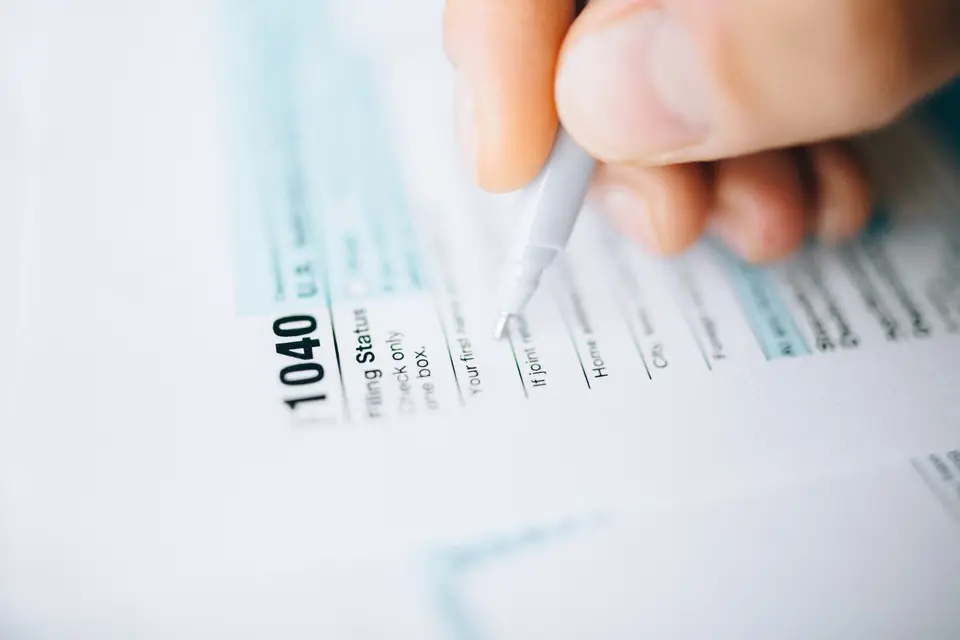 Checking printed listing data line by line against a source record
