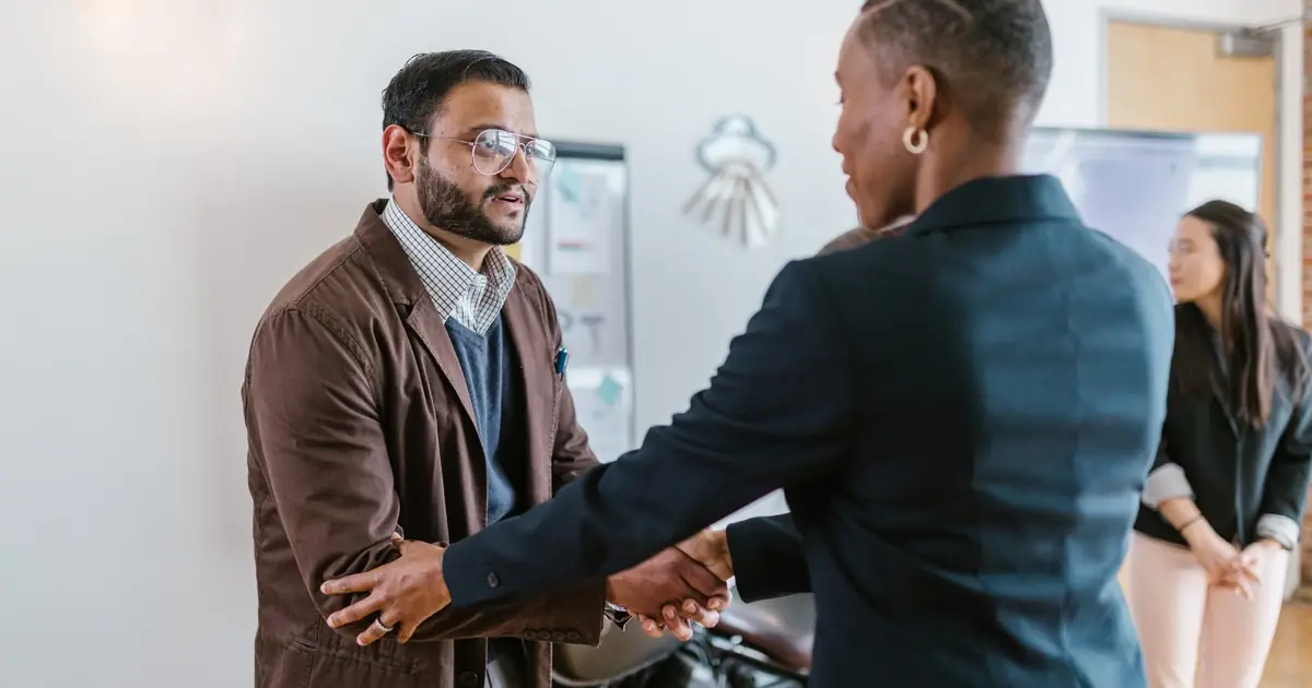 Professionals networking, representing off-page authority and link building