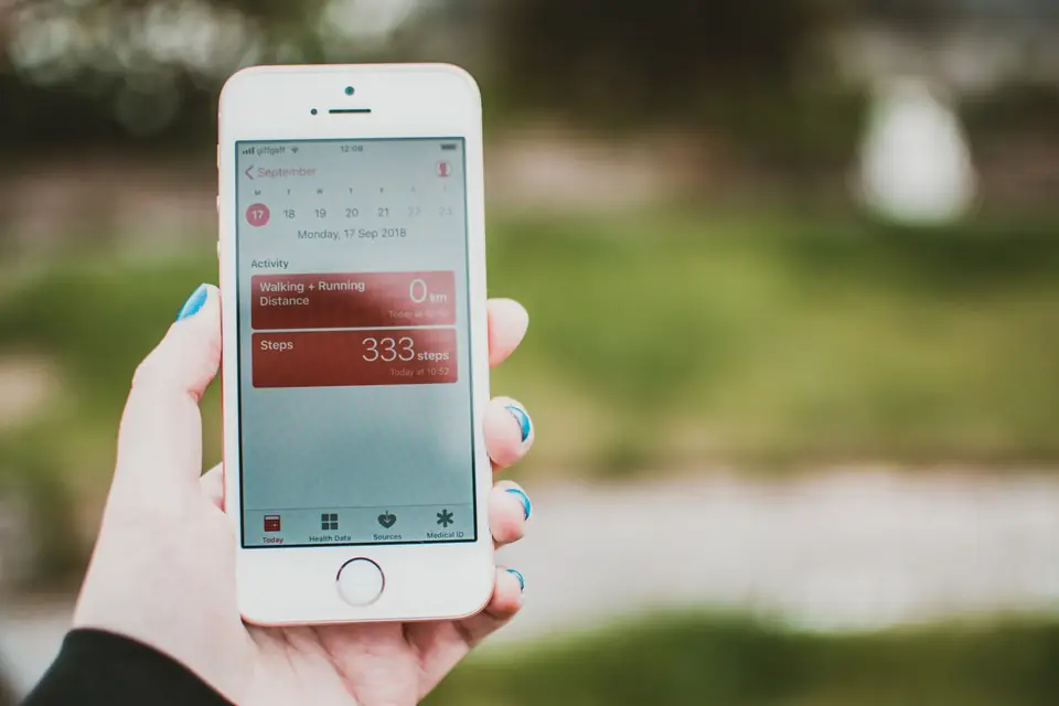 Phone counting a tracked metric in real time