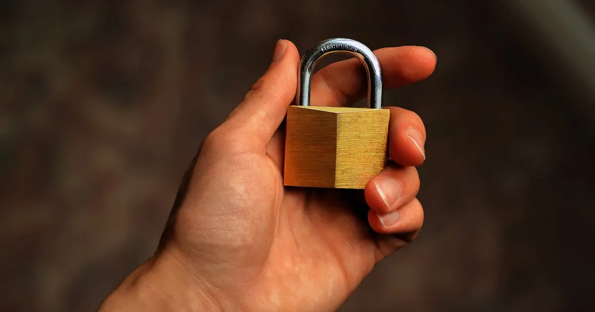 Padlock icon representing HTTPS encryption and site security as a ranking signal