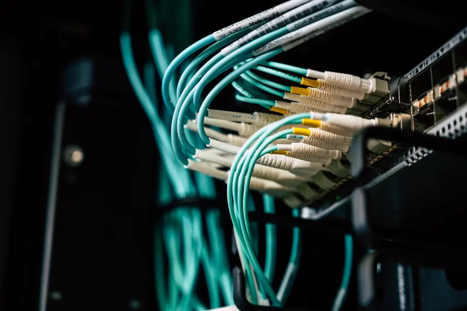 Network switch and cabling representing CDN and server-side caching for site speed